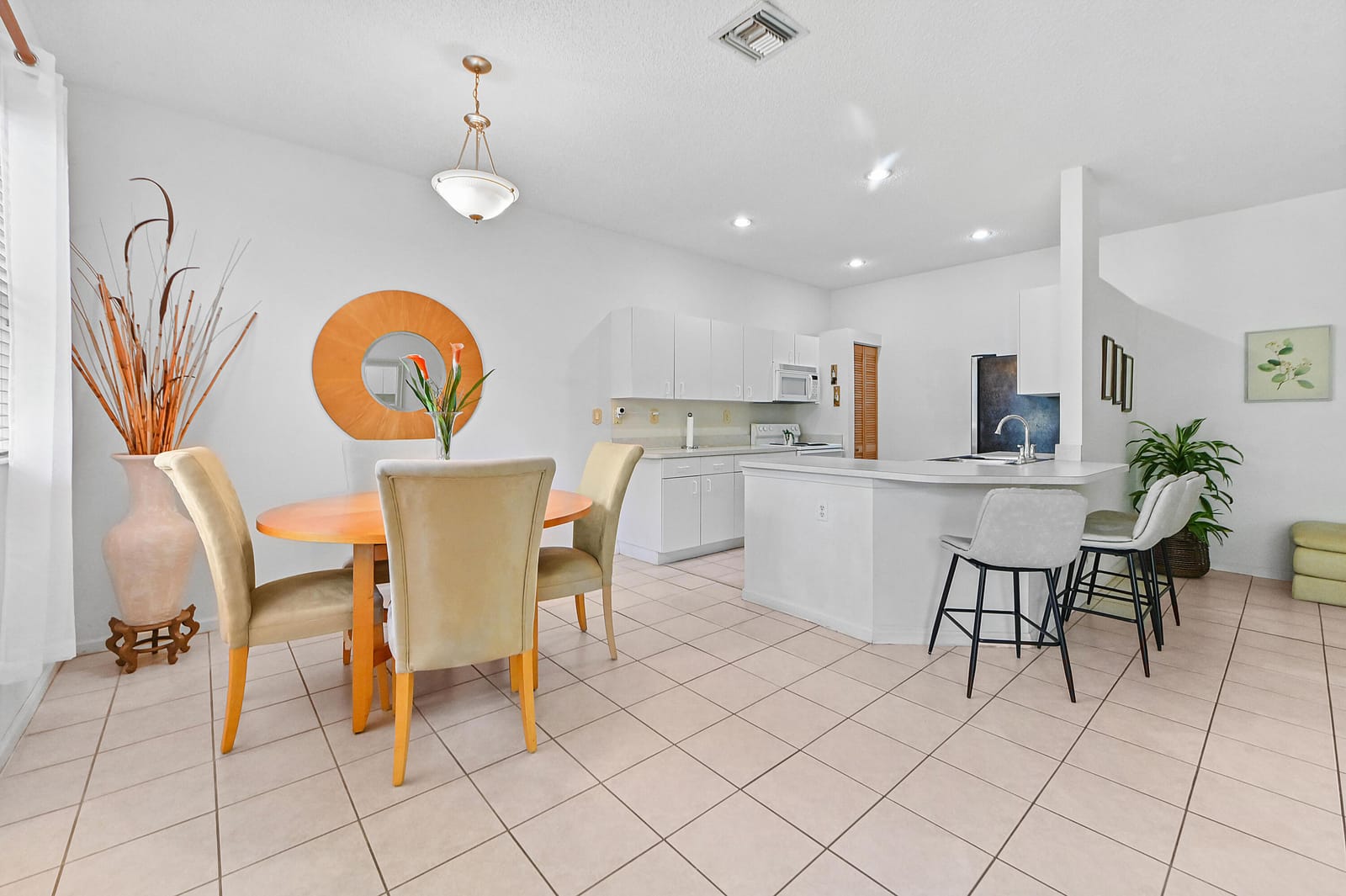 1308 Fishers Place — photo 10