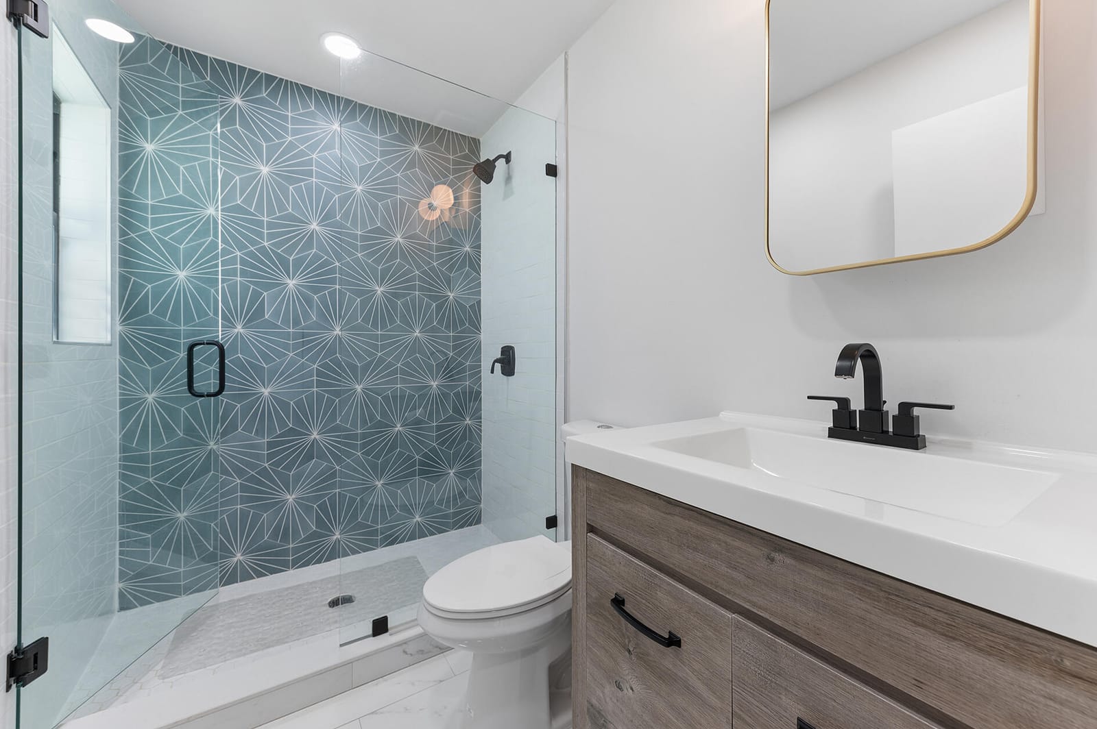 405 CHAPEL HILL Boulevard — photo 7