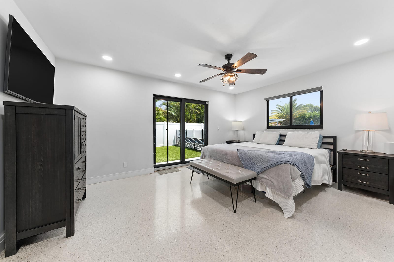 405 CHAPEL HILL Boulevard — photo 4