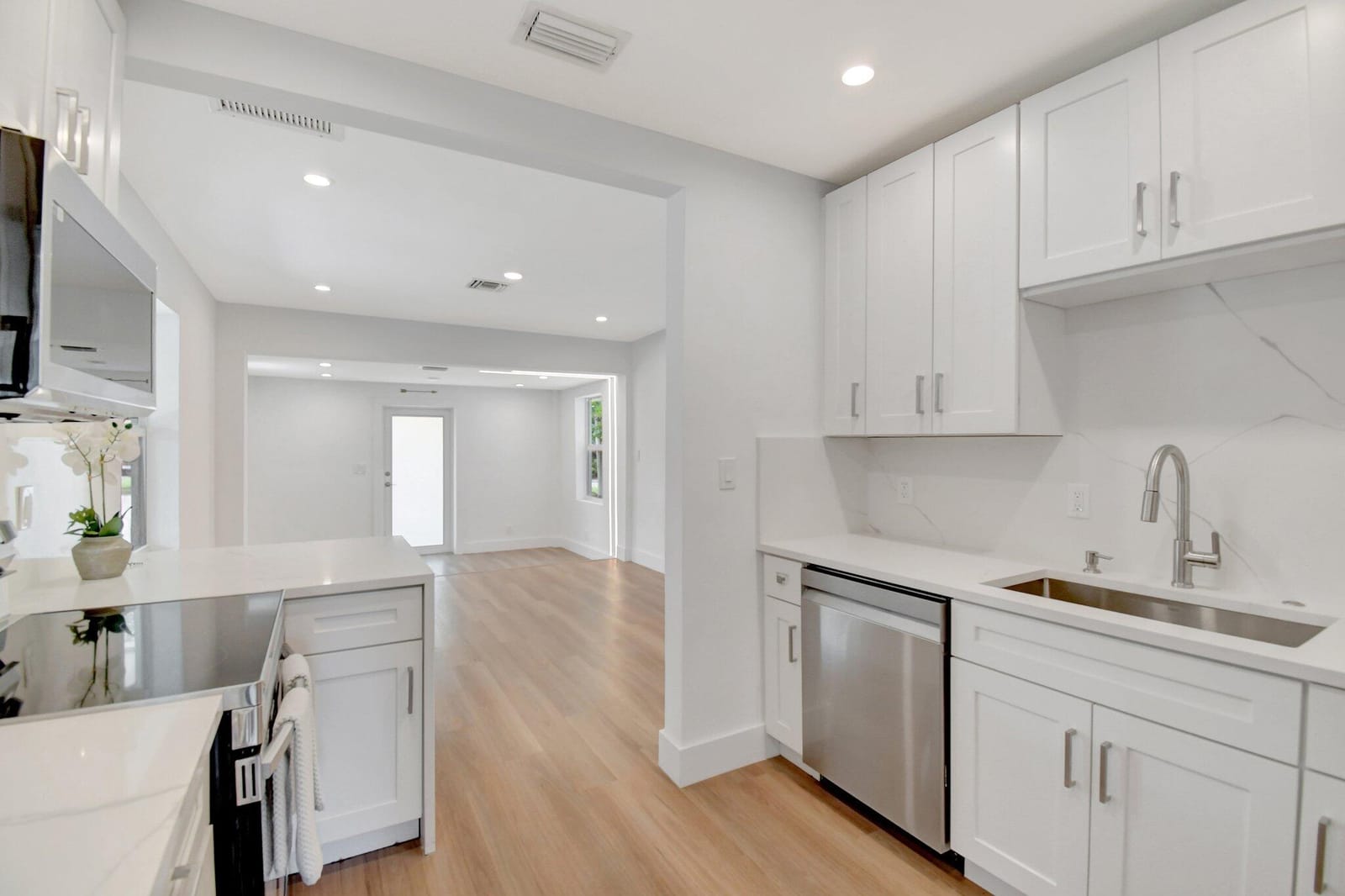 420 SW 13TH Street — photo 7