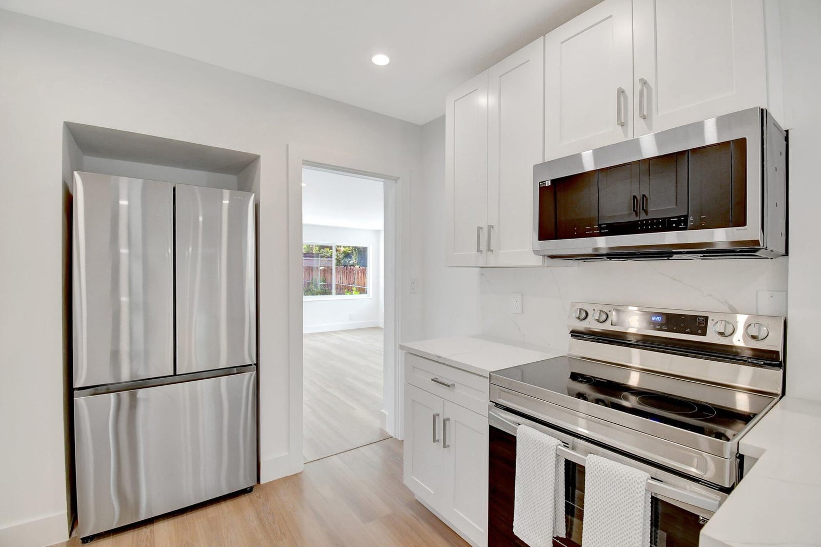 420 SW 13TH Street — photo 8