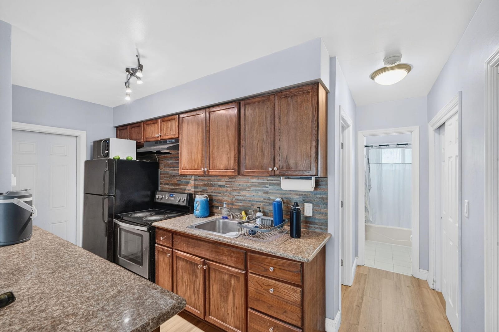 3209 NE 7th Place — photo 11
