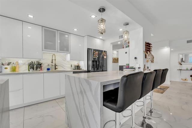 18071 Biscayne Boulevard 901, Aventura, FL 33160
