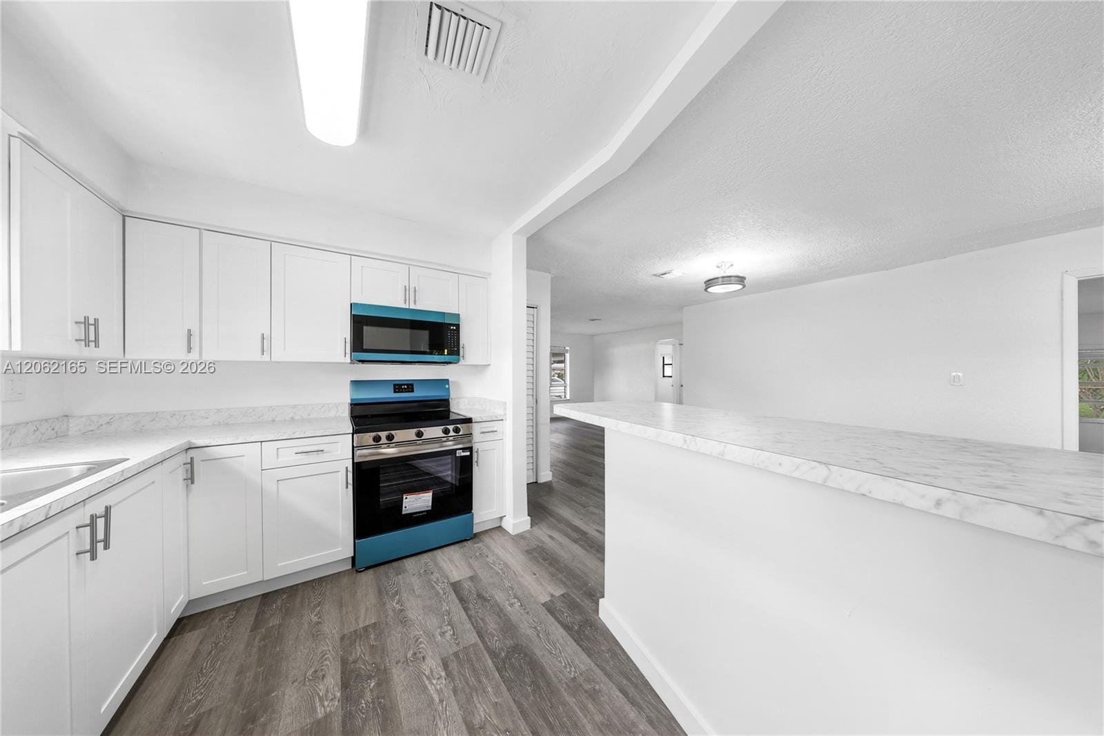 820 NW 38th Avenue — photo 12