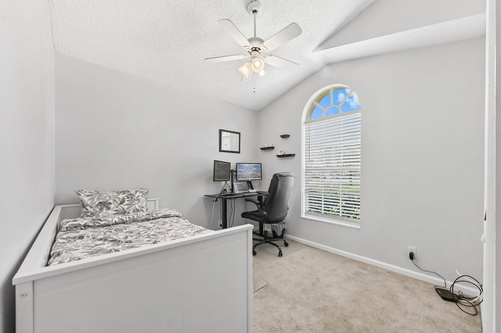 320 Hammocks Trail, Greenacres, FL 33413 photo 20