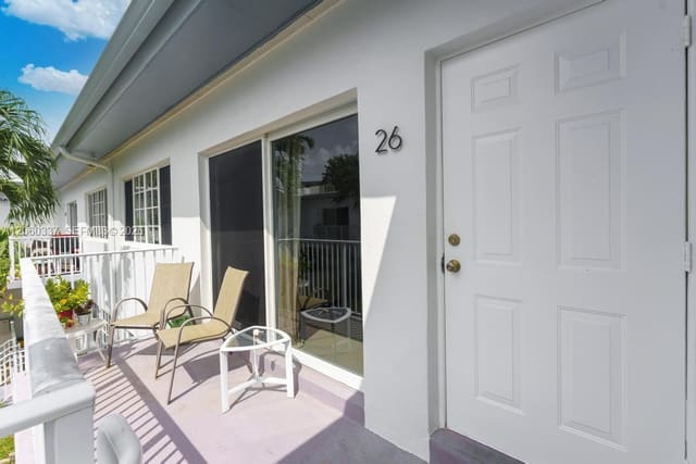 9280 Bay Harbor Terrace 26, Bay Harbor Islands, FL 33154