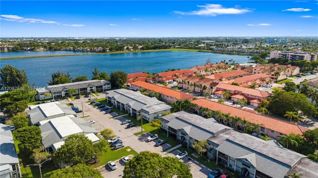 20760 NE 4th Court 102, Miami, FL 33179