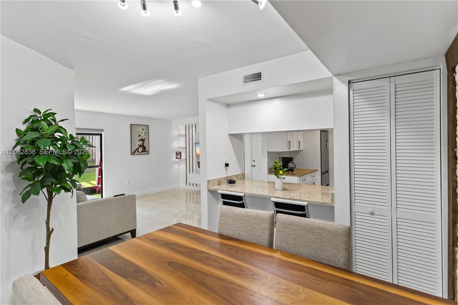 20760 NE 4th Court 102, Miami, FL 33179 photo 13