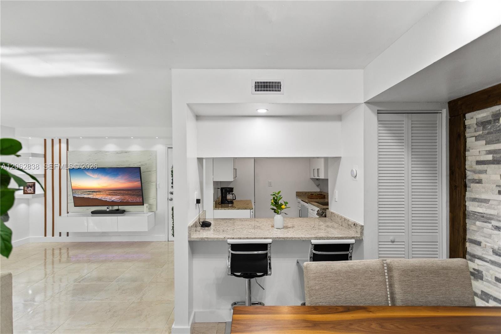 20760 NE 4th Court 102, Miami, FL 33179 photo 14