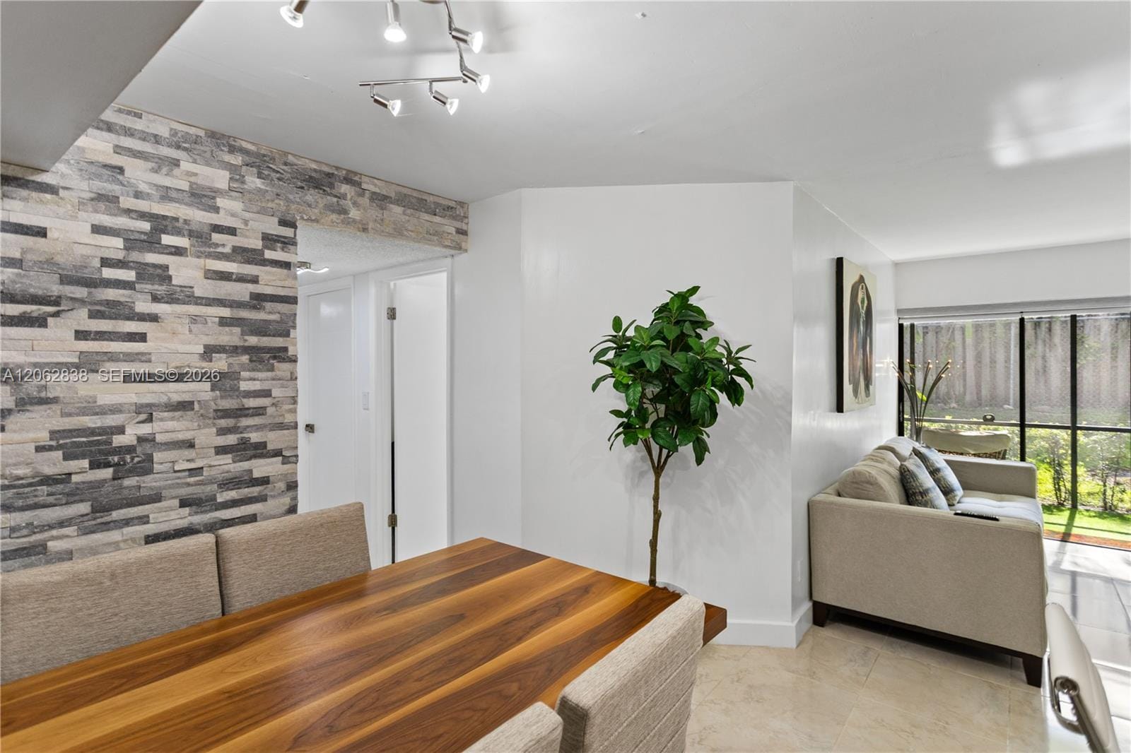 20760 NE 4th Court 102, Miami, FL 33179 photo 15