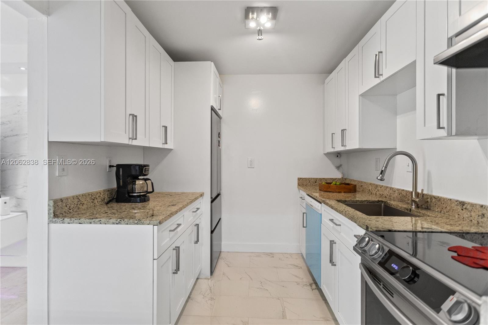20760 NE 4th Court 102, Miami, FL 33179 photo 17