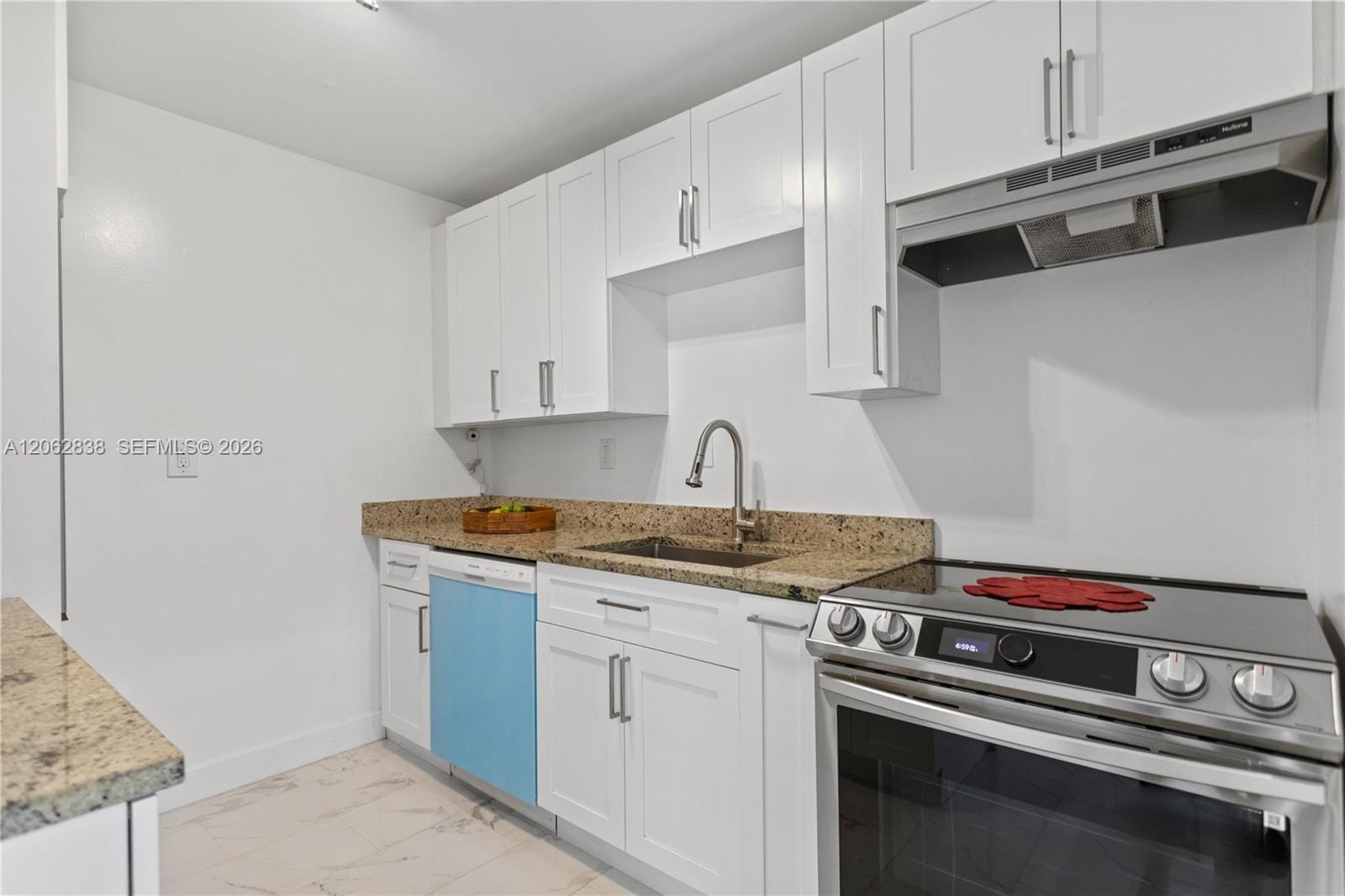 20760 NE 4th Court 102, Miami, FL 33179 photo 18