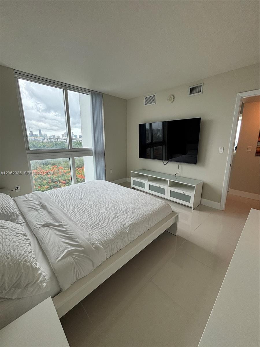 1871 S River Drive 801 — photo 12