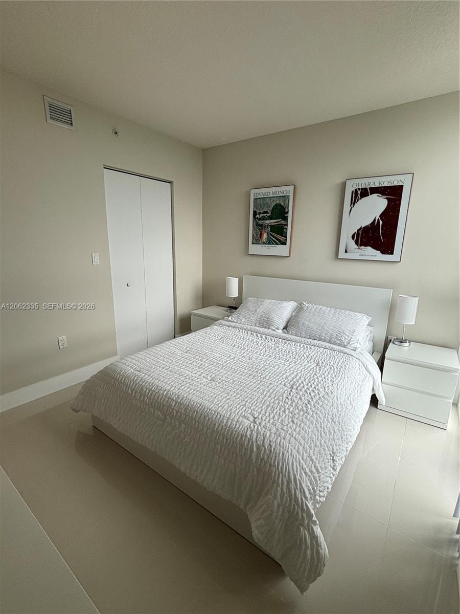 1871 S River Drive 801 — photo 8