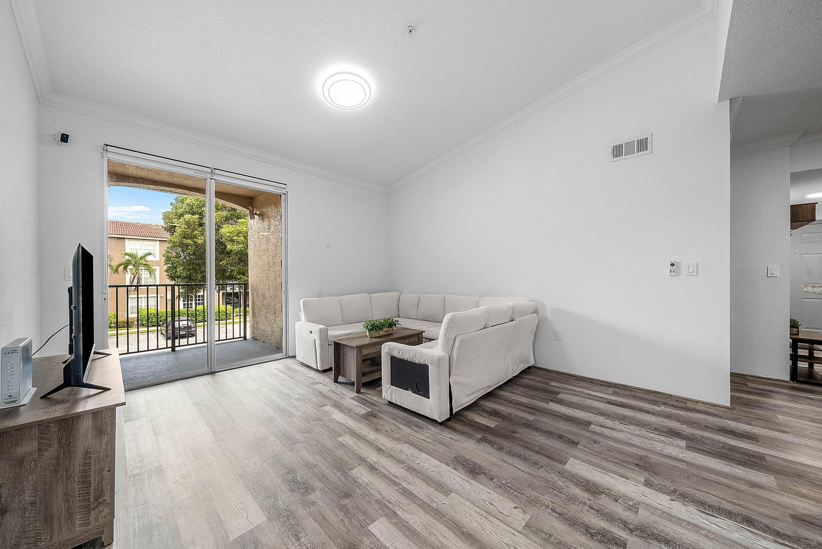 15085 Michelangelo Boulevard 207 — photo 3