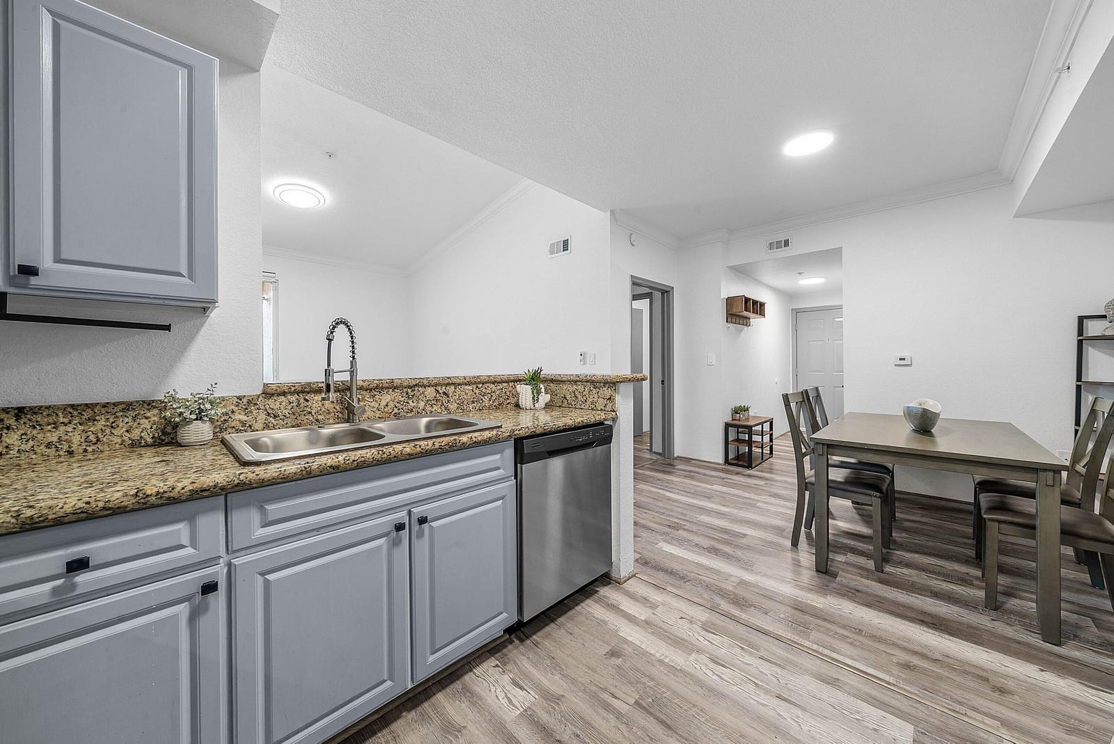 15085 Michelangelo Boulevard 207 — photo 2