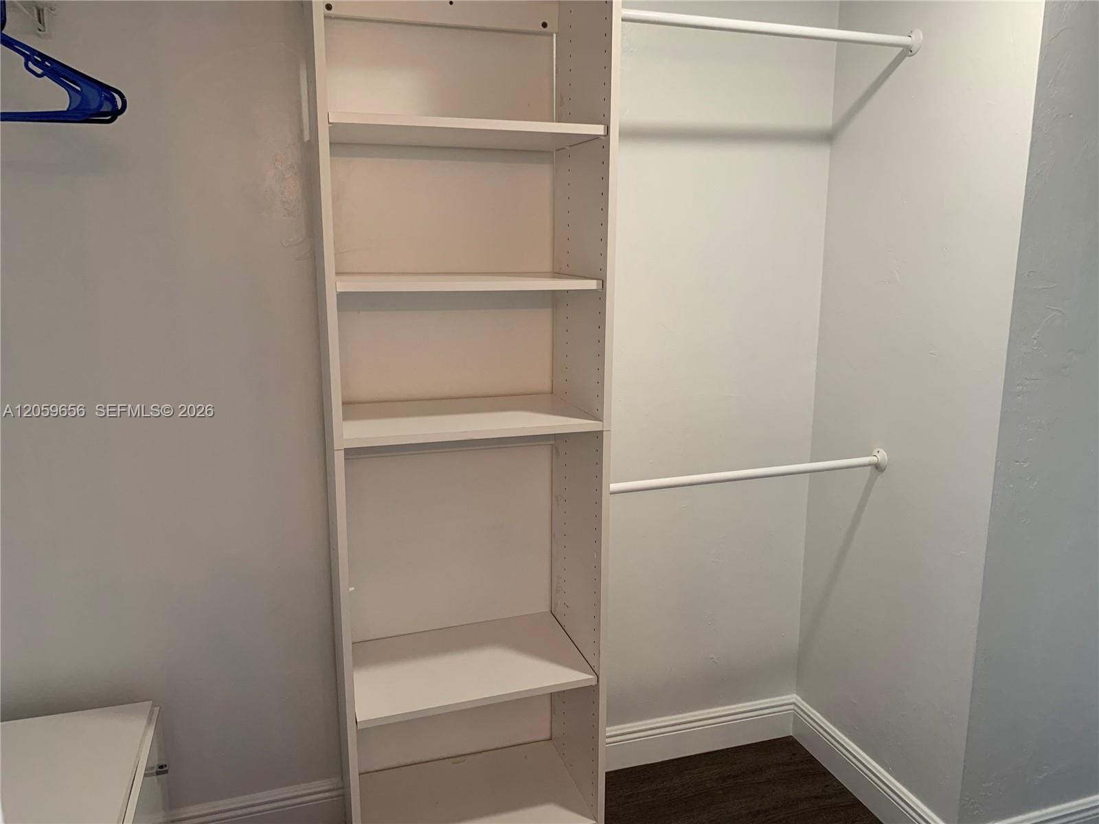 600 NE 36th Street 1017 — photo 10