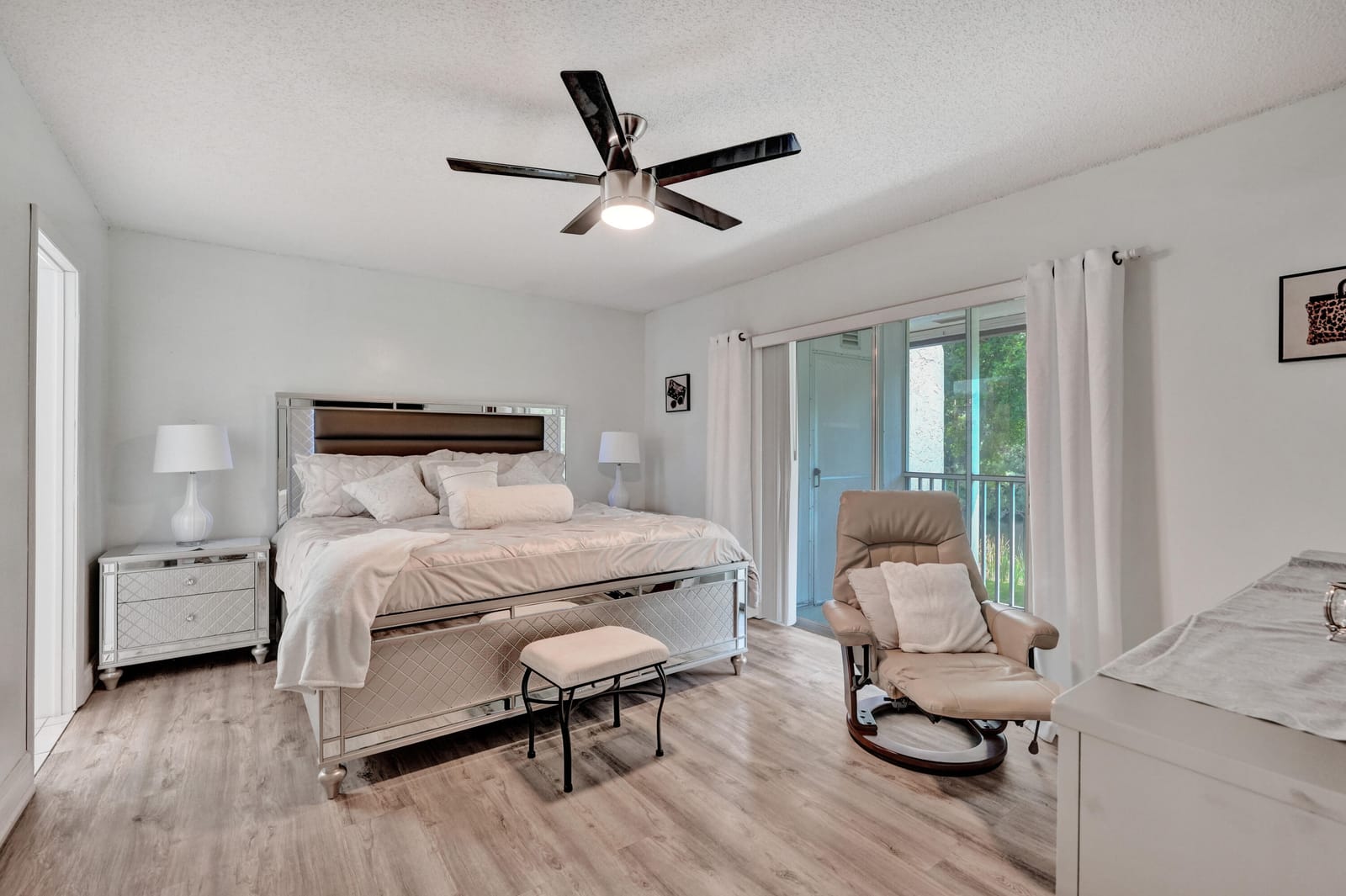 130 LAKE MERYL Drive 227 — photo 11