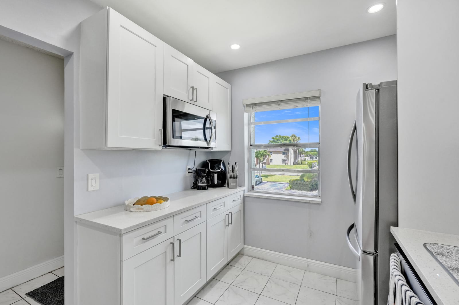 130 LAKE MERYL Drive 227 — photo 12