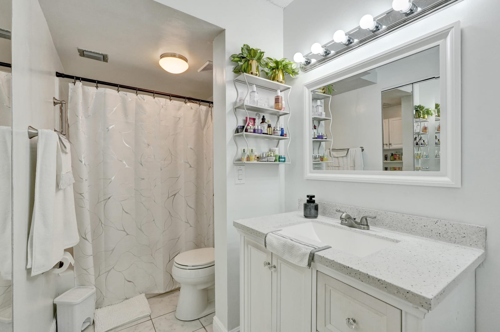 130 LAKE MERYL Drive 227, West Palm Beach, FL 33411 photo 24