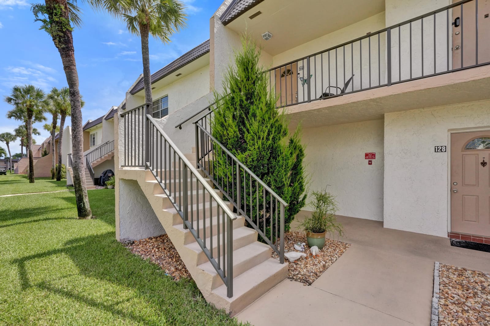 130 LAKE MERYL Drive 227, West Palm Beach, FL 33411 photo 29