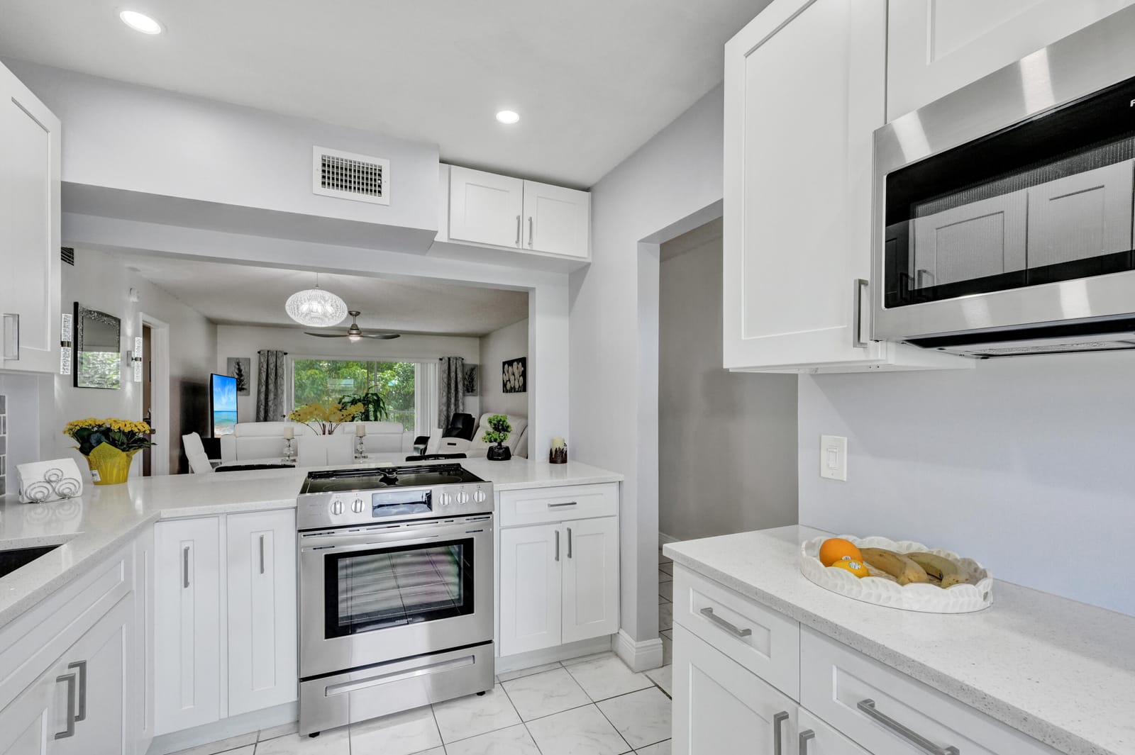 130 LAKE MERYL Drive 227 — photo 5