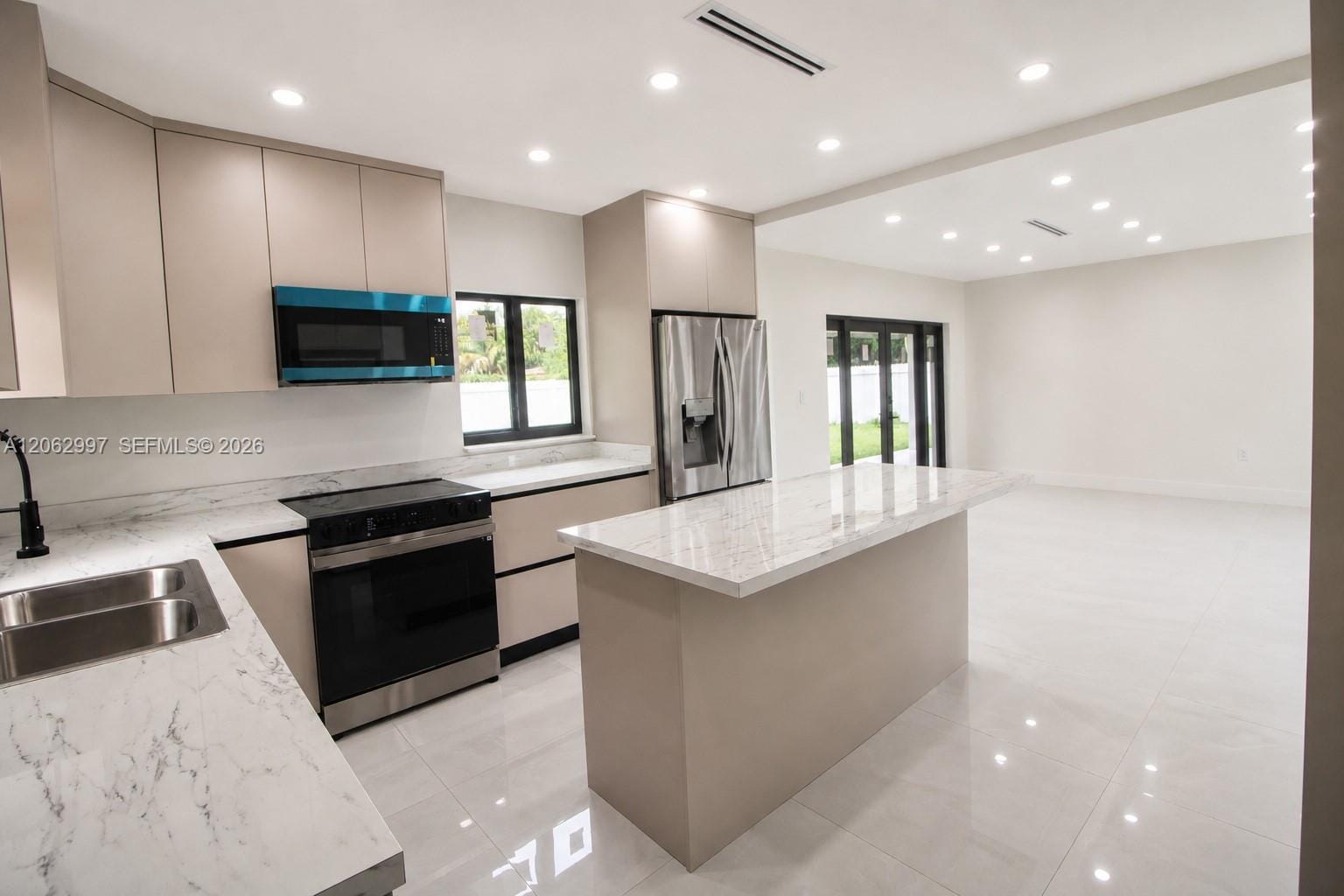 1571 NW 132nd Street, Miami, FL 33167 photo 13