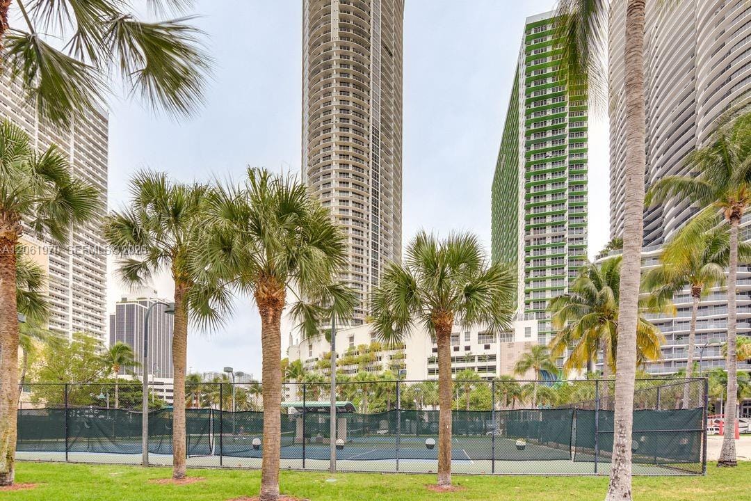 1750 N Bayshore Drive 1909, Miami, FL 33132 photo 17