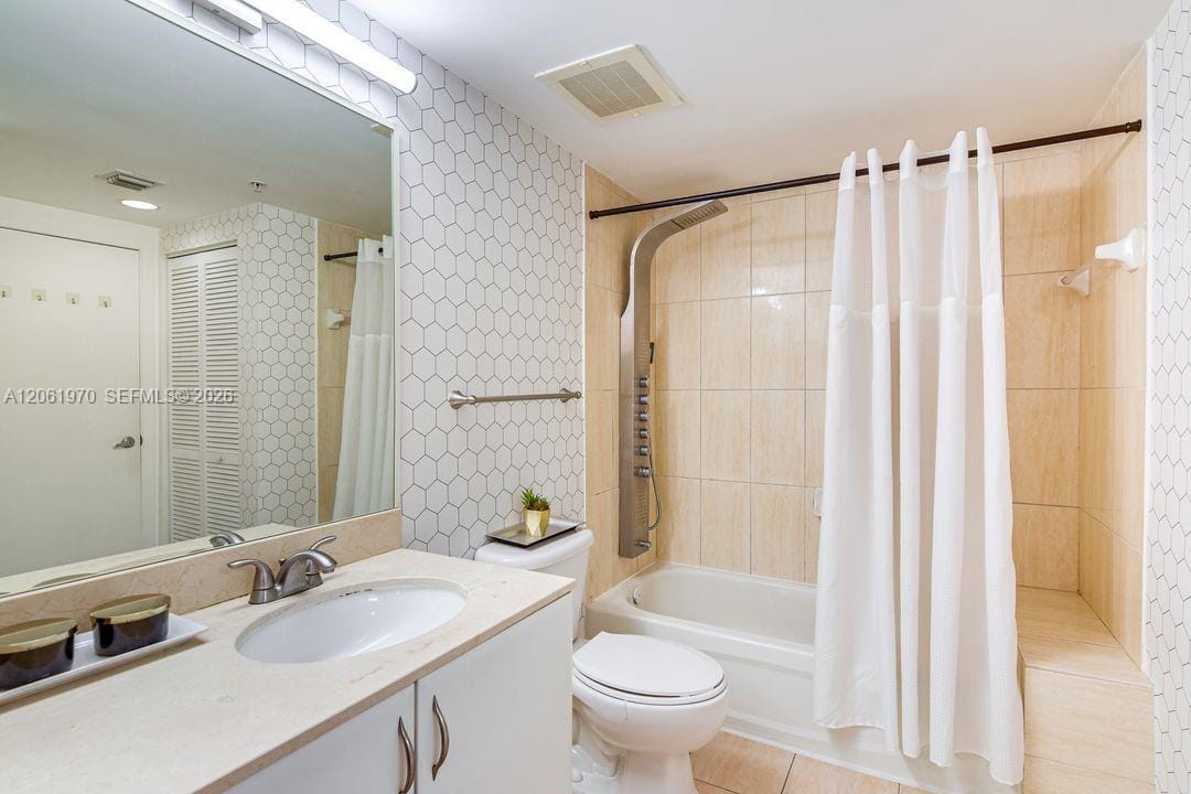 1750 N Bayshore Drive 1909 — photo 7