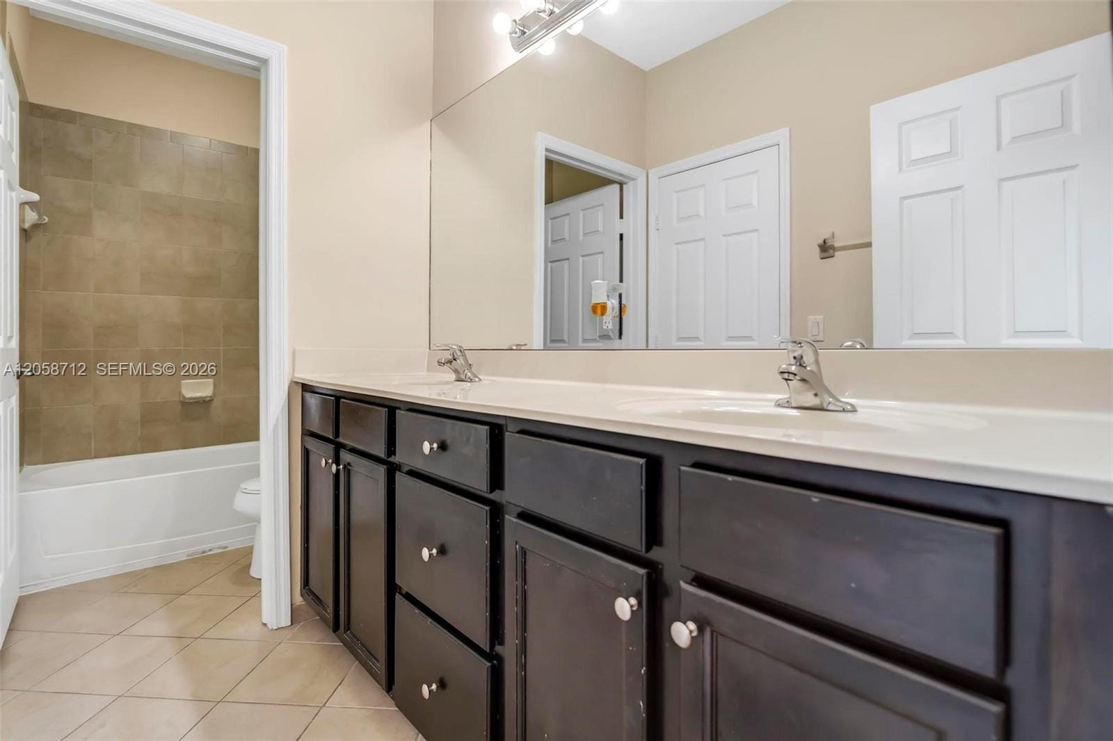 8788 W 35th Court, Hialeah, FL 33018 photo 20