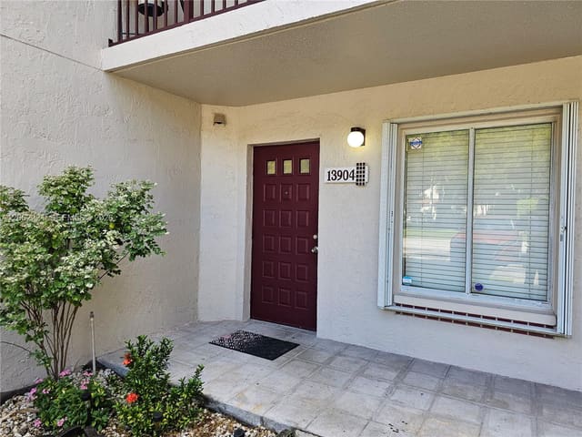13904 SW 91st Terrace 13904, Parc Vista, Miami, FL