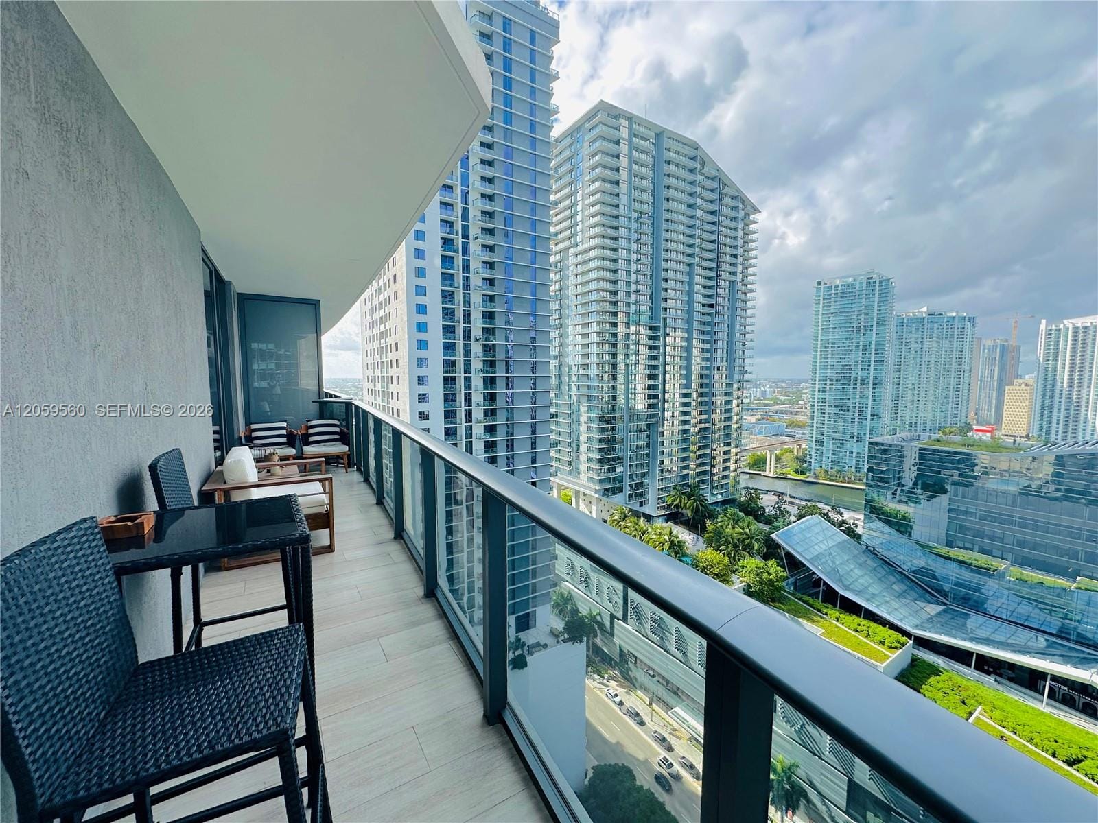45 SW 9th Street 2501 — photo 2