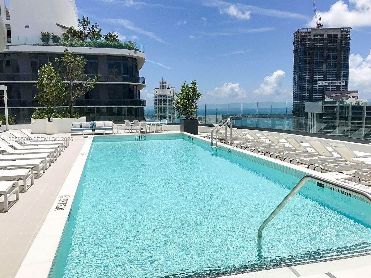 45 SW 9th Street 2501, Miami, FL 33130 photo 18