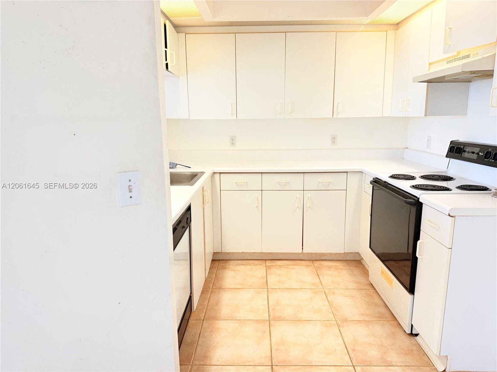 1201 SW 141st Avenue 302J — photo 4