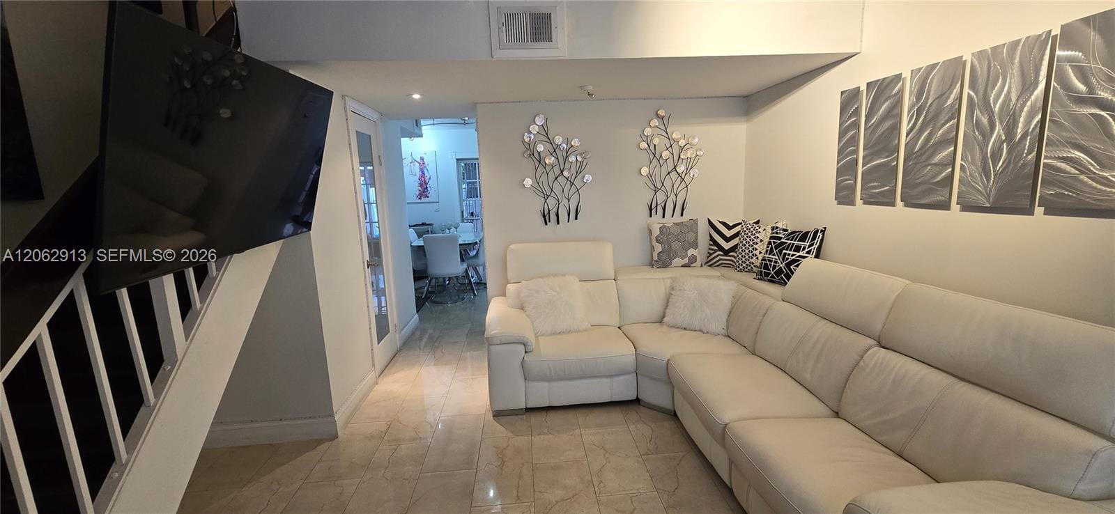 1345 W 41st Street 6 — photo 6