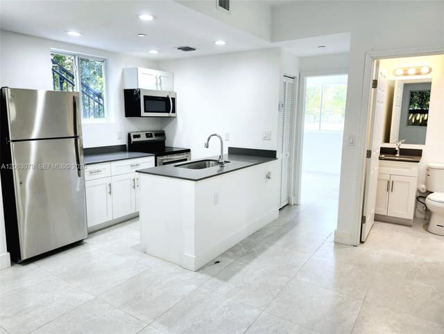 580 NW 34th Street 1, Miami, FL 33127