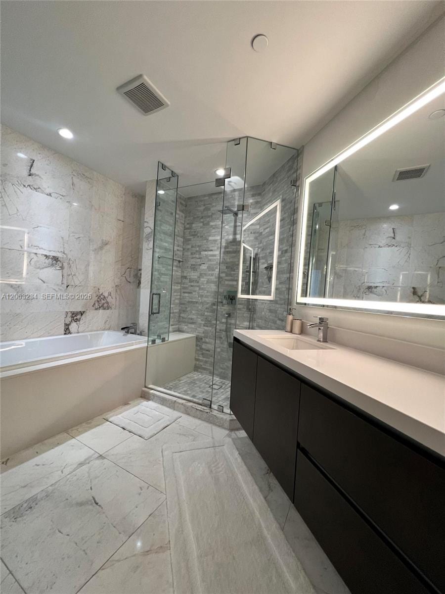 851 NE 1st Avenue 3510, Miami, FL 33132 photo 17