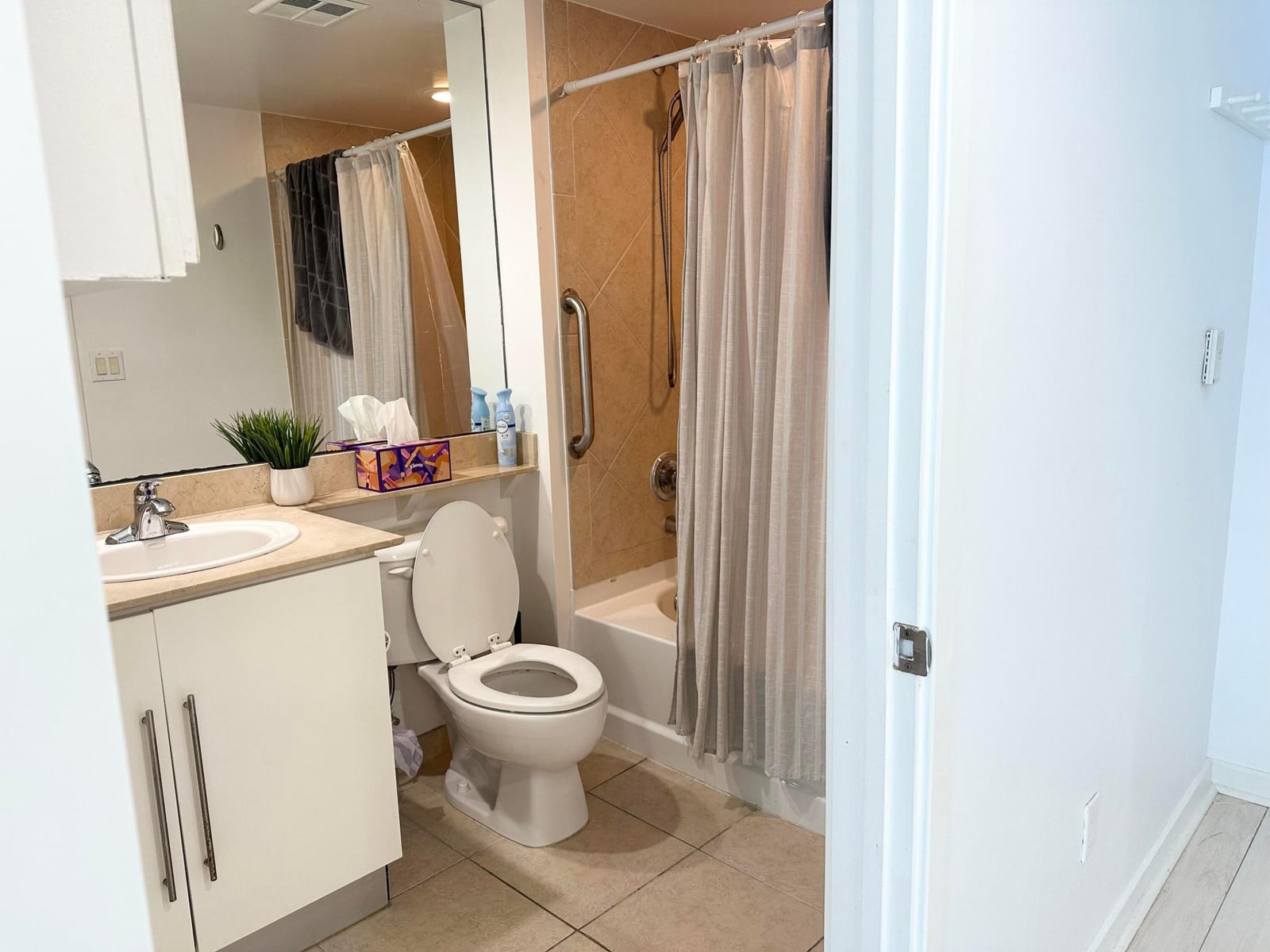 335 S BISCAYNE Boulevard 3706, Miami, FL 33131 photo 14