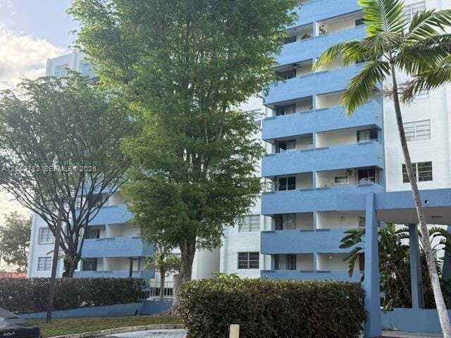 5050 NW 7th Street PH5, Miami, FL 33126