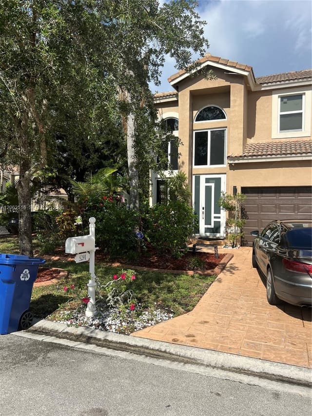 5291 NW 113th Avenue, Coral Springs, FL 33076