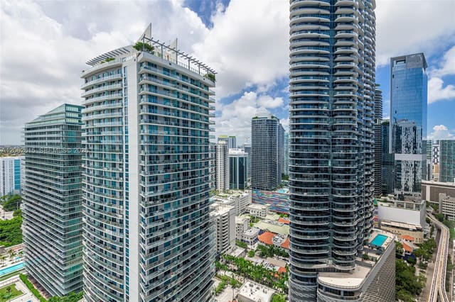 1080 Brickell Avenue 3405, Miami, FL 33131