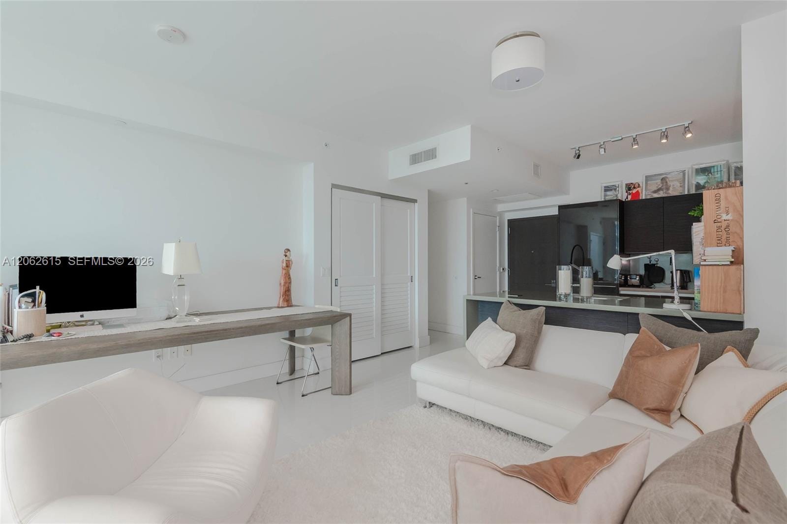 1080 Brickell Avenue 3405, Miami, FL 33131 photo 15