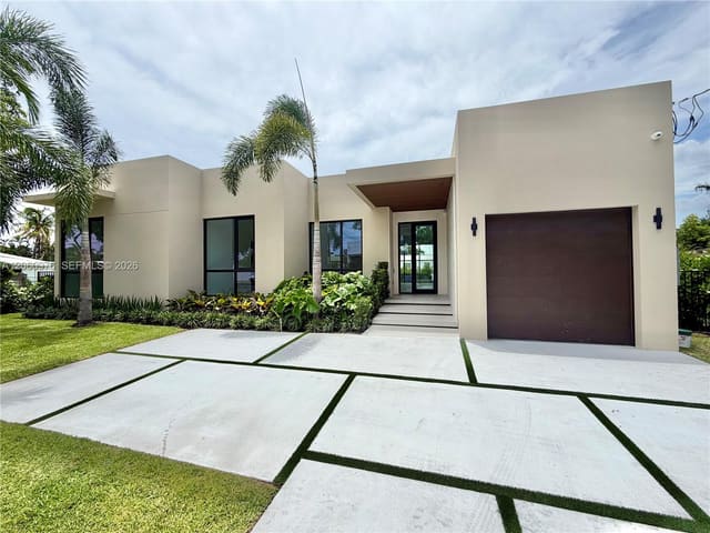 2030 N Hibiscus Drive, sold in Keystone Point Sec 2, North Miami, FL