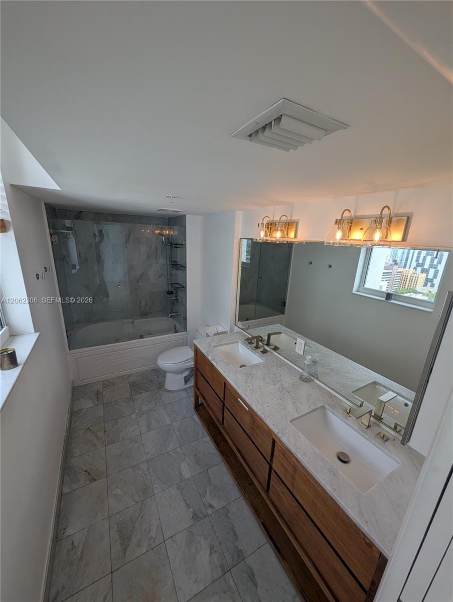 31 SE 5 3002, Miami, FL 33131 photo 12