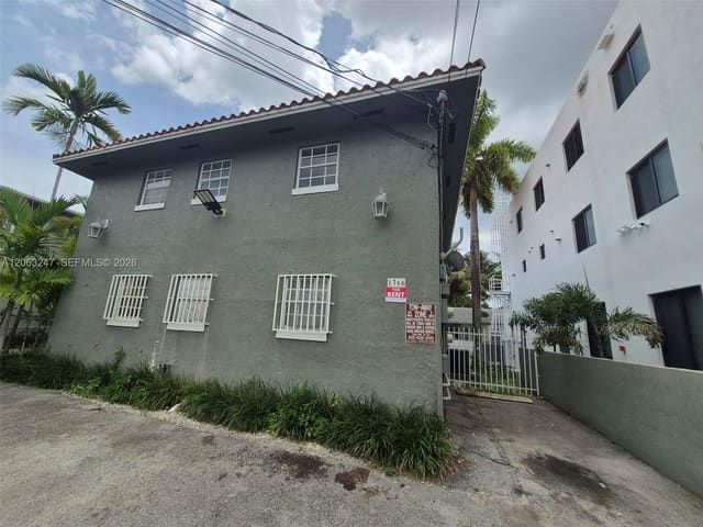 1366 SW 4th Street 3, Miami, FL 33135