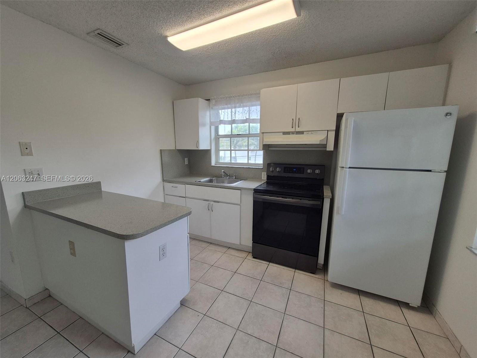 1366 SW 4th Street 3 — photo 4