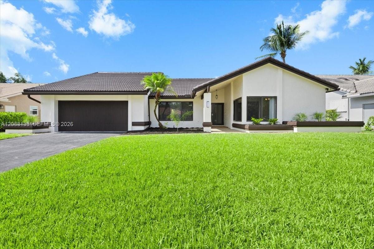 9272 NW 18th Street, Plantation, FL 33322