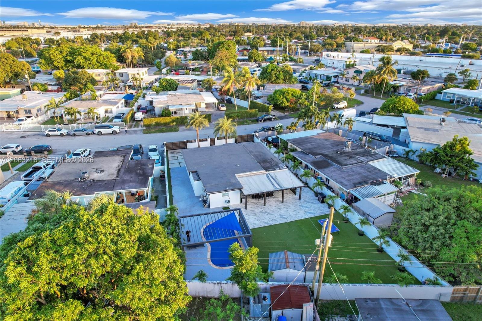 831 E 10th Place — photo 5
