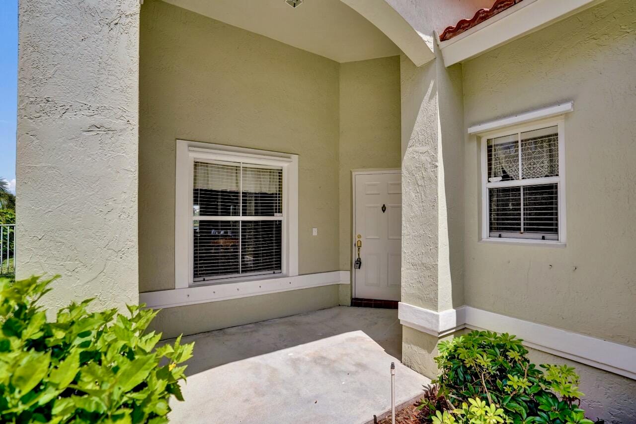 5886 Las Colinas Circle, Lake Worth, FL 33463 photo 12