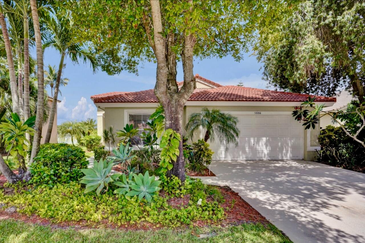5886 Las Colinas Circle, Lake Worth, FL 33463 photo 3